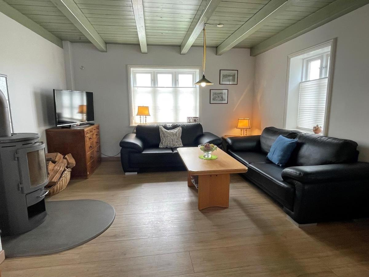 Das Puppenhaus, Reetdach, Sauna, Kamin, Eingezaeunt, Badewanne, Haustiere Willkommen Emmelsbull-Horsbull Экстерьер фото